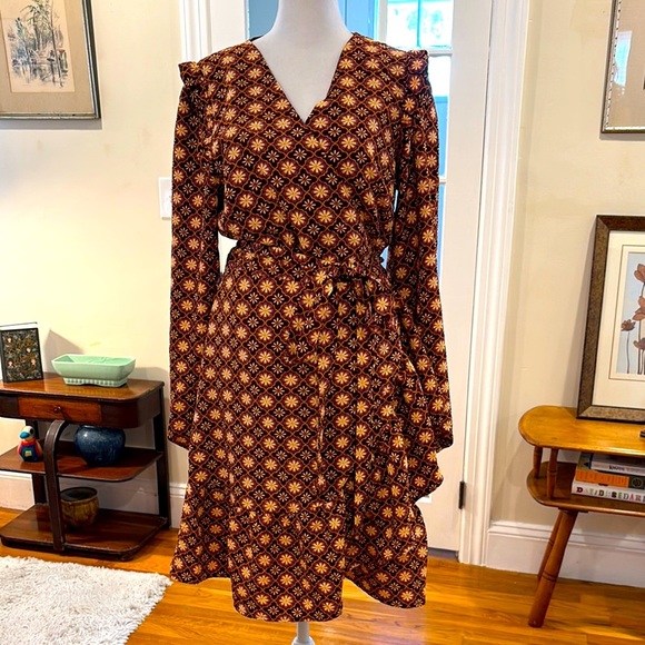 Draper James wrap around dress.  Purple and orange design.  Size M - Picture 1 of 9